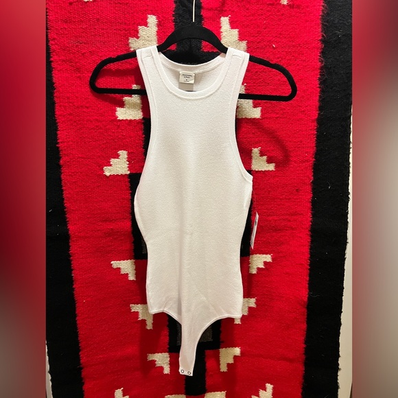 Abercrombie 2 racerback black & white fine gauge knit bodysuits size medium. NWT - Picture 12 of 12